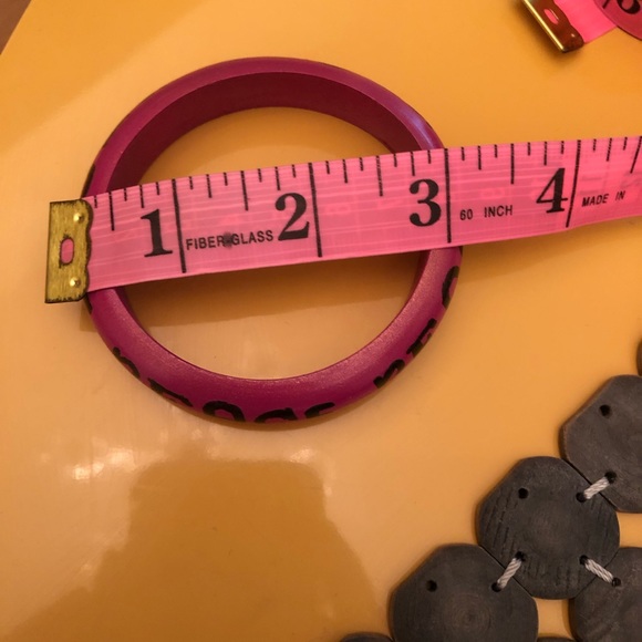 Macy’s ☮️ Peace Bangle Bracelet - Picture 8 of 8